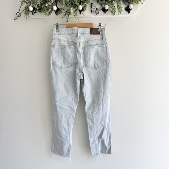 Madewell The Mom Jean Might Washed Distressed Straight Leg 28P Crop KS - Picture 4 of 5